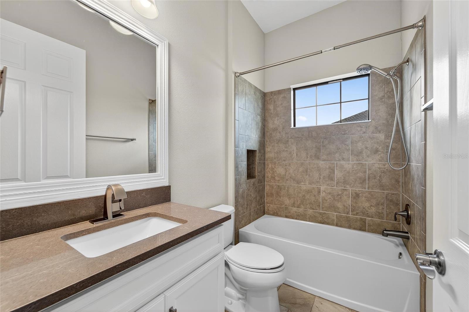 Hallway Full Bath #2