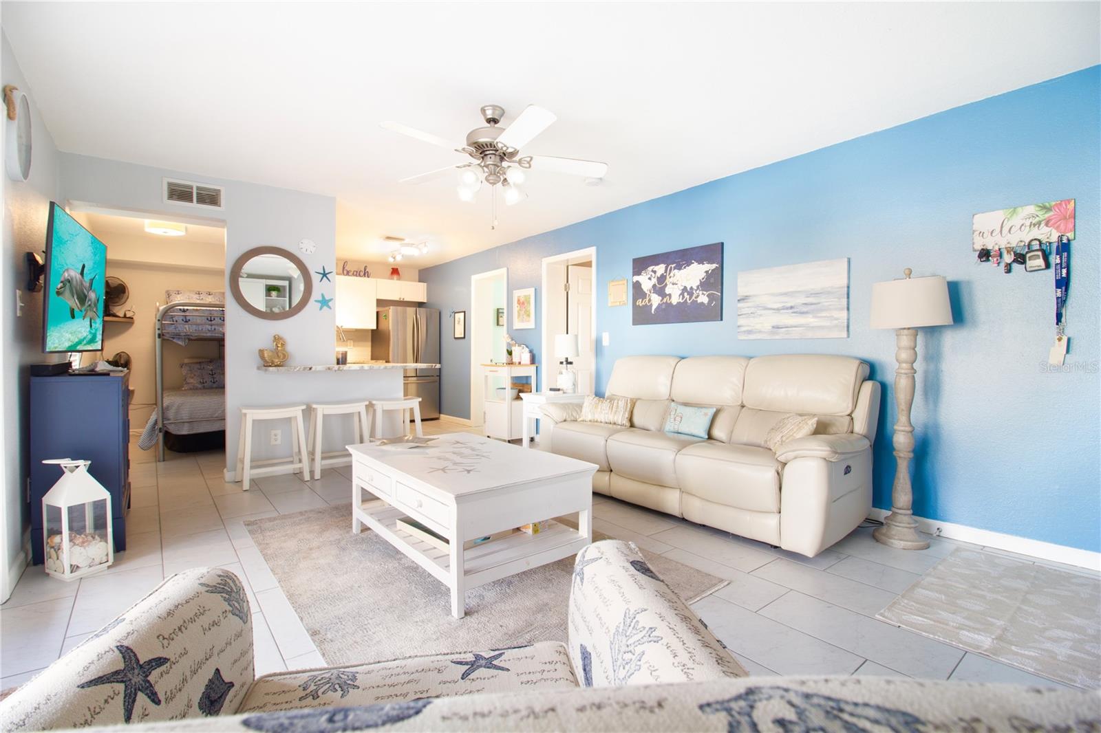 OPEN FLOOR PLAN