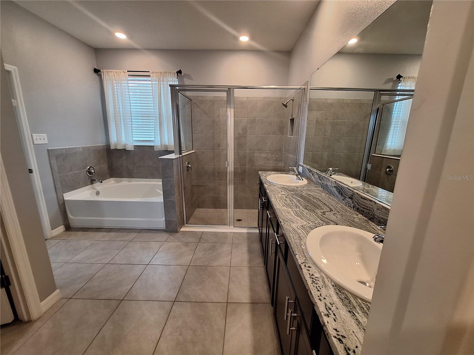 Big Shower, Double Sinks, Granite Countertops