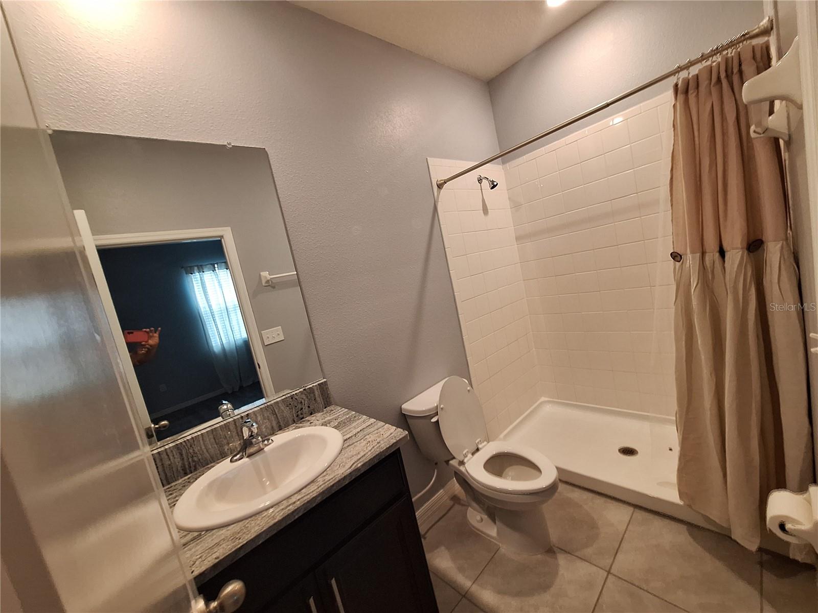 In Law Suite - 3rd Full Bathroom. Ensuite