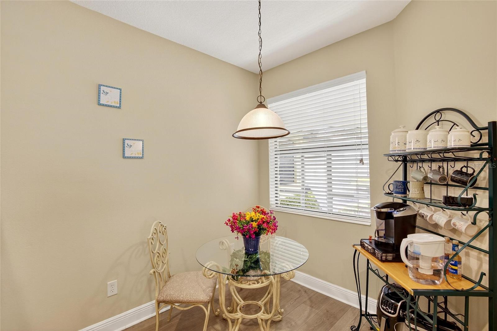 Kitchen Dinette Area