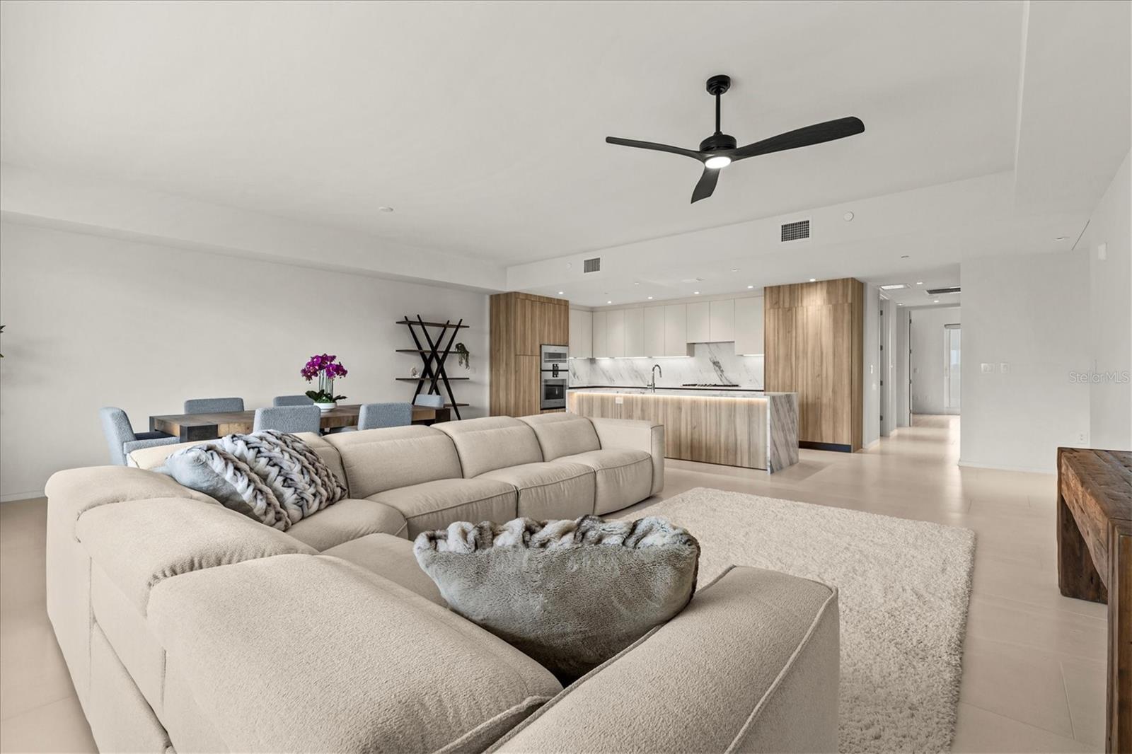 Kitchen/Living/Dining Area