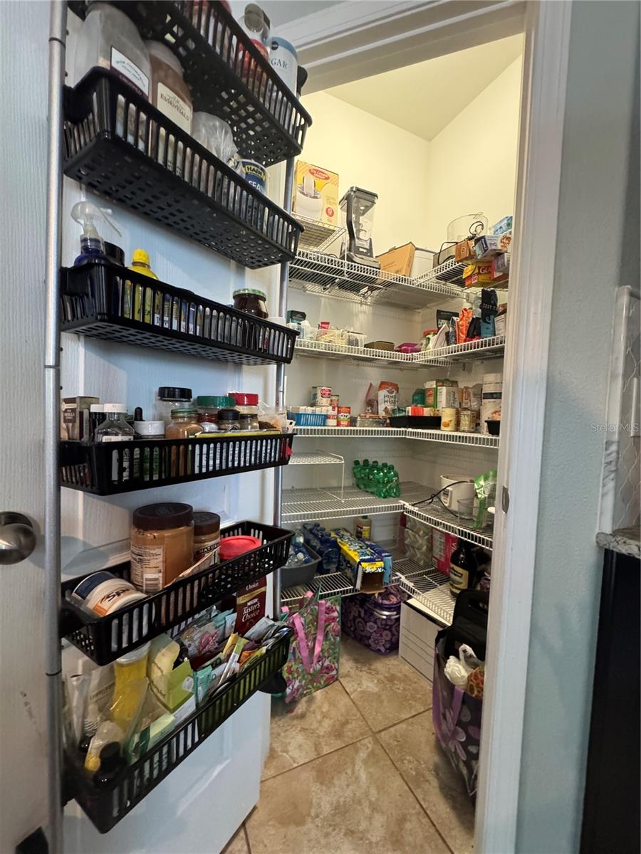 Walk in pantry