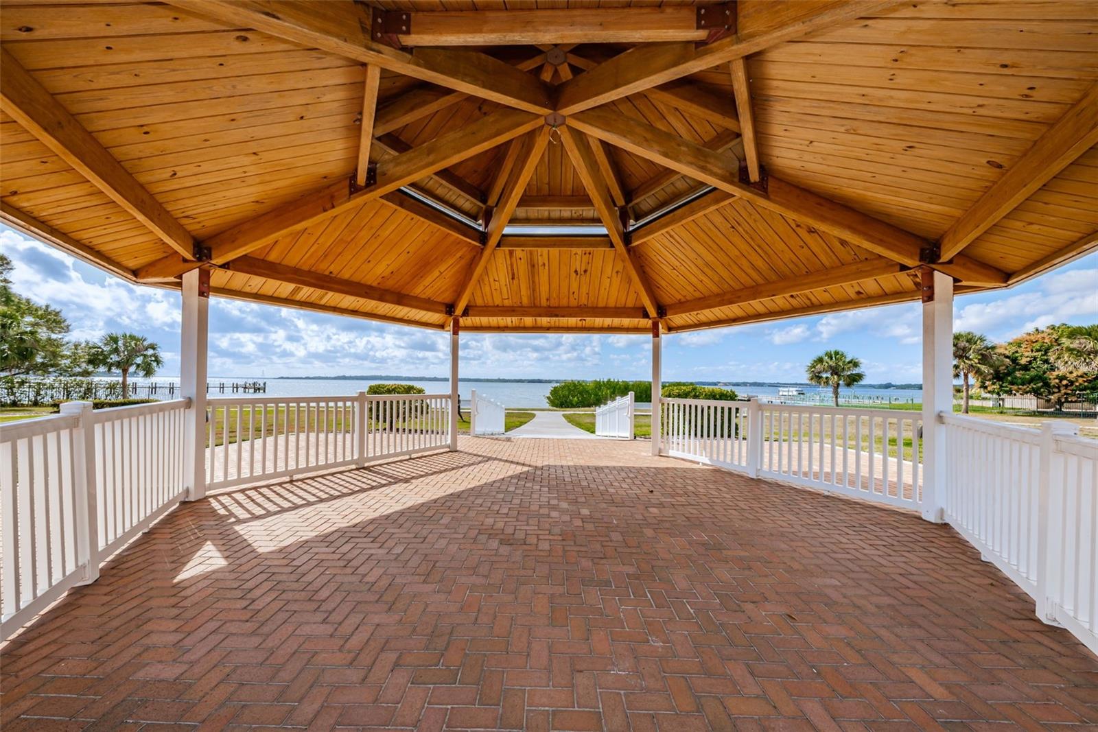 Veterans Memorial Park