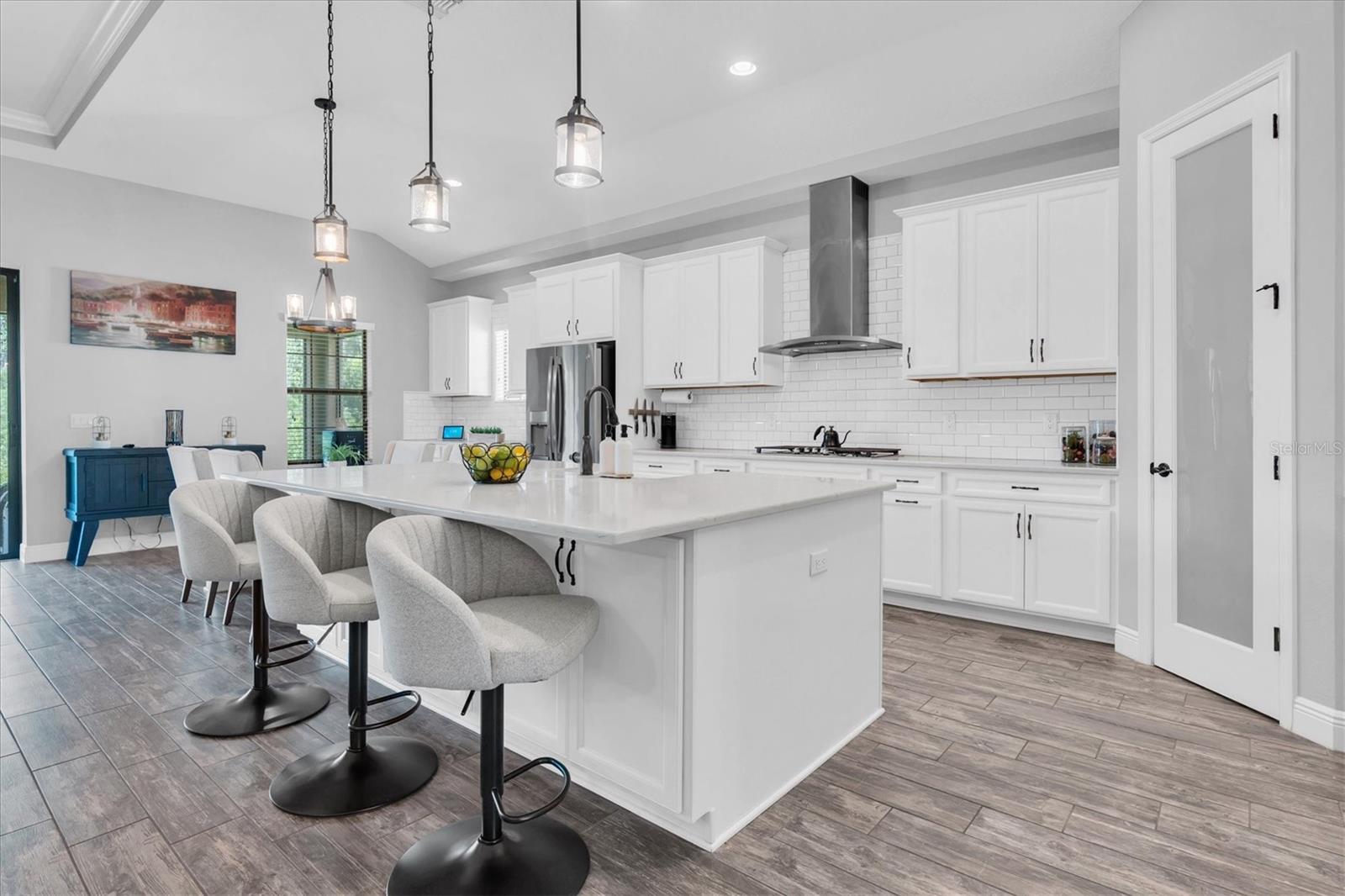 GOURMET KITCHEN