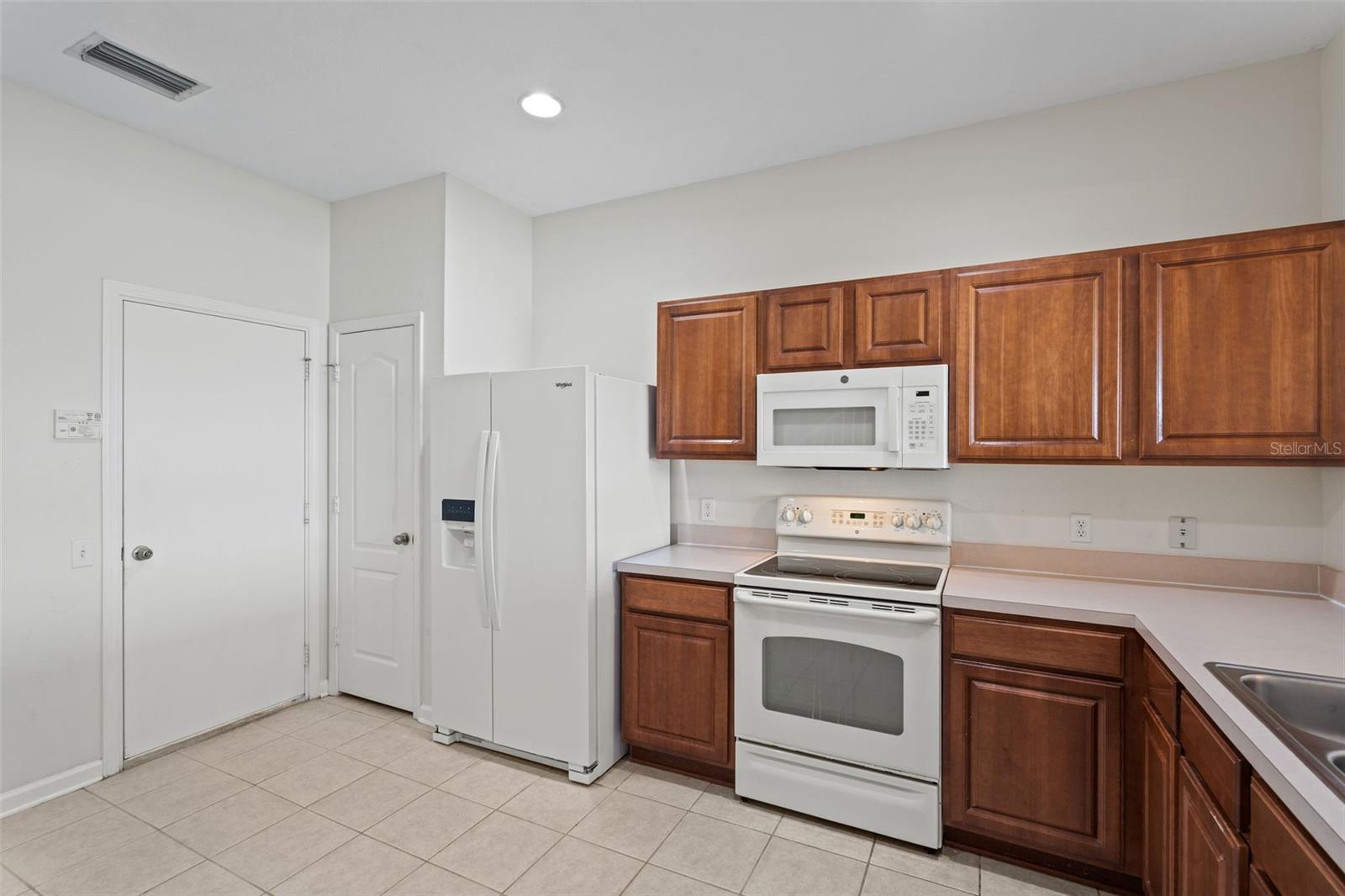 kitchen angle 2