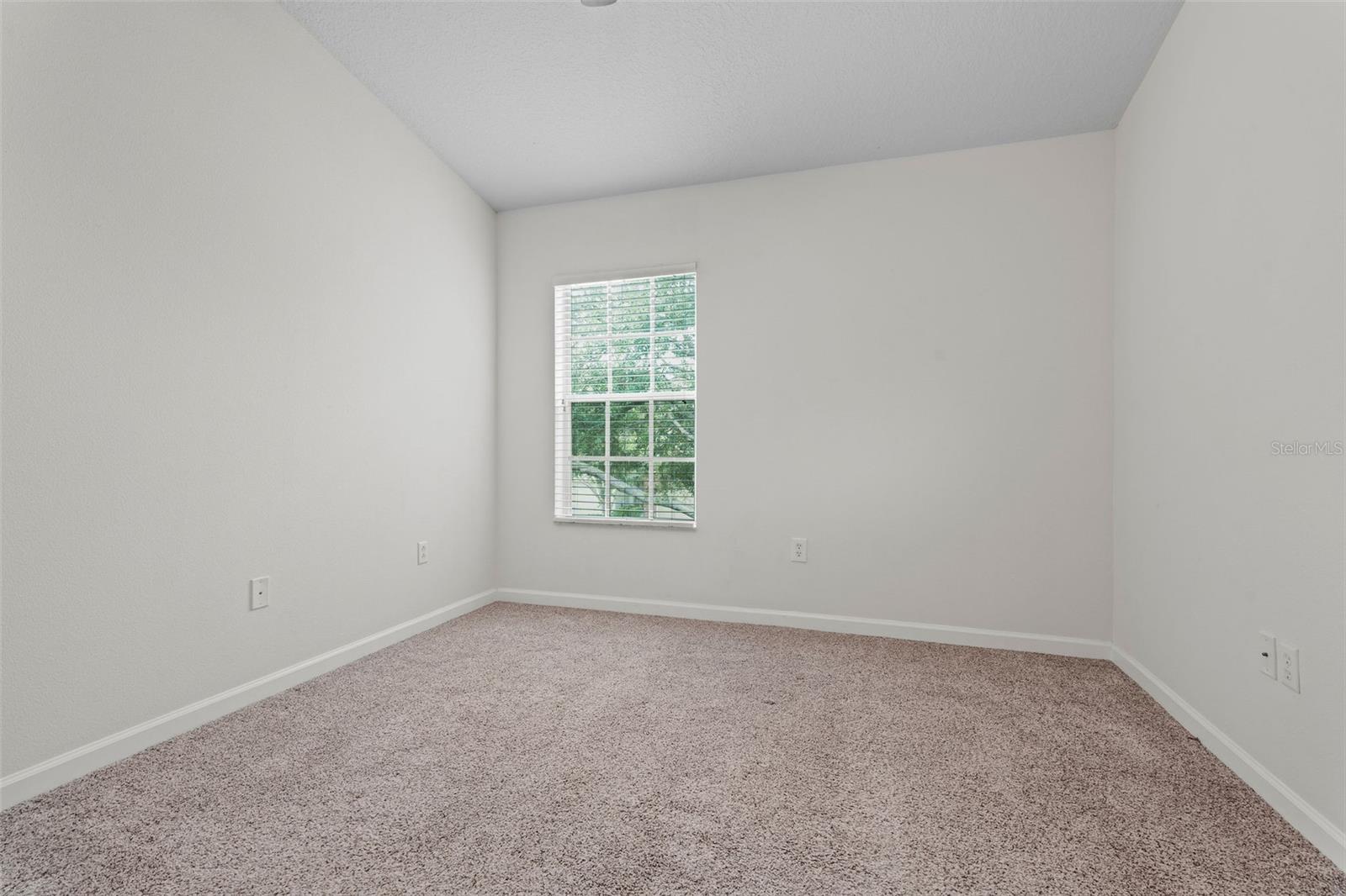 bedroom 3/study