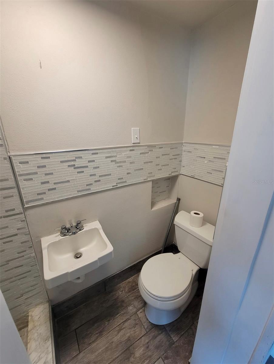 W7879425