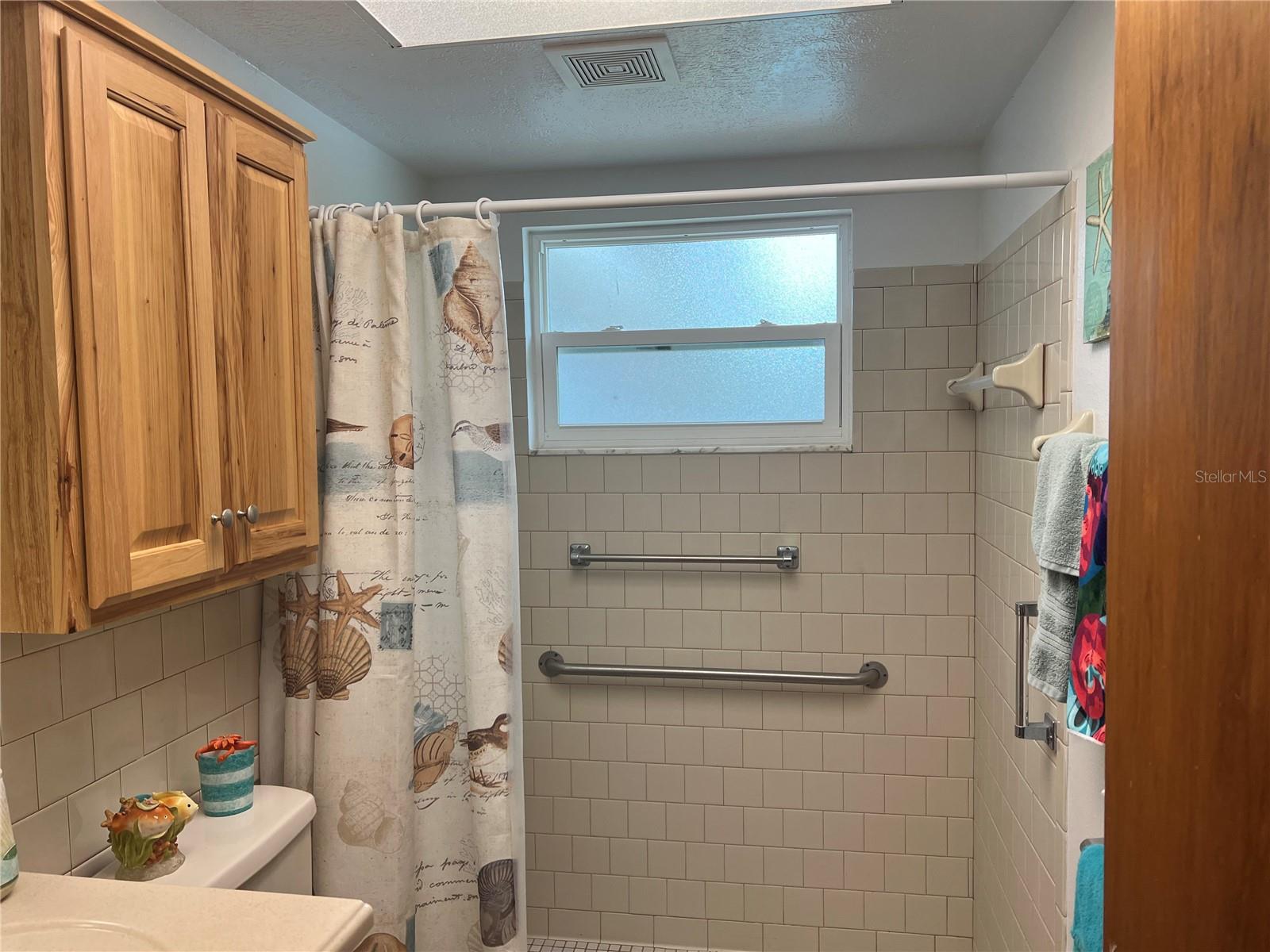 2ND BATHROOM