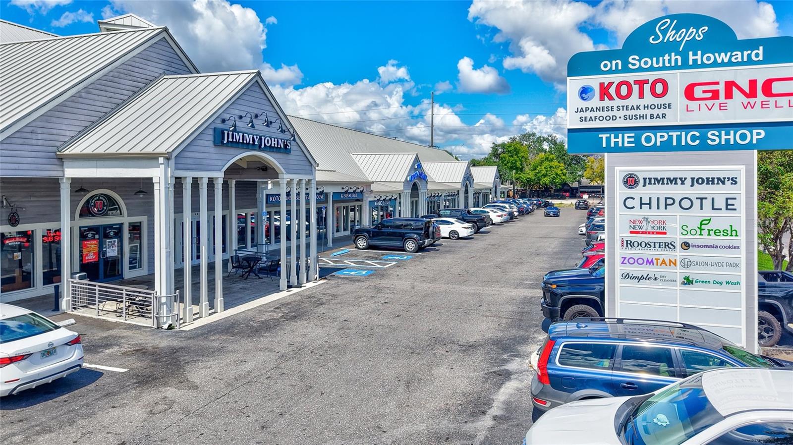 Strip Center - Many amenities and good eats! - Pizza, sushi, hibachi, Chipotle, So Fresh and More!