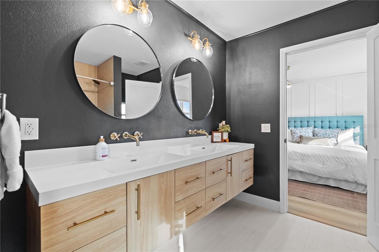 Jack and Jill Bath