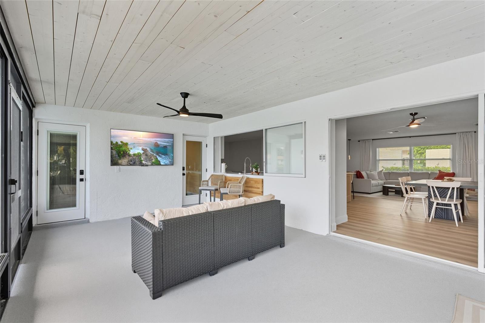 Screened In Lanai