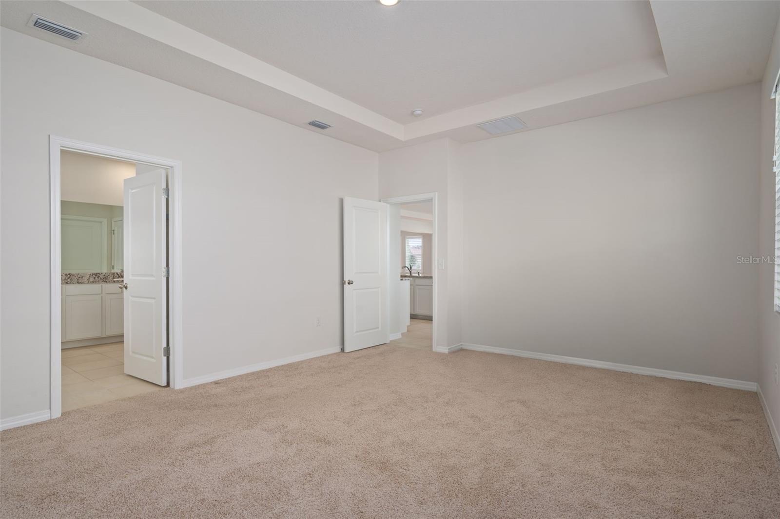 Primary Bedroom - En-Suite bath