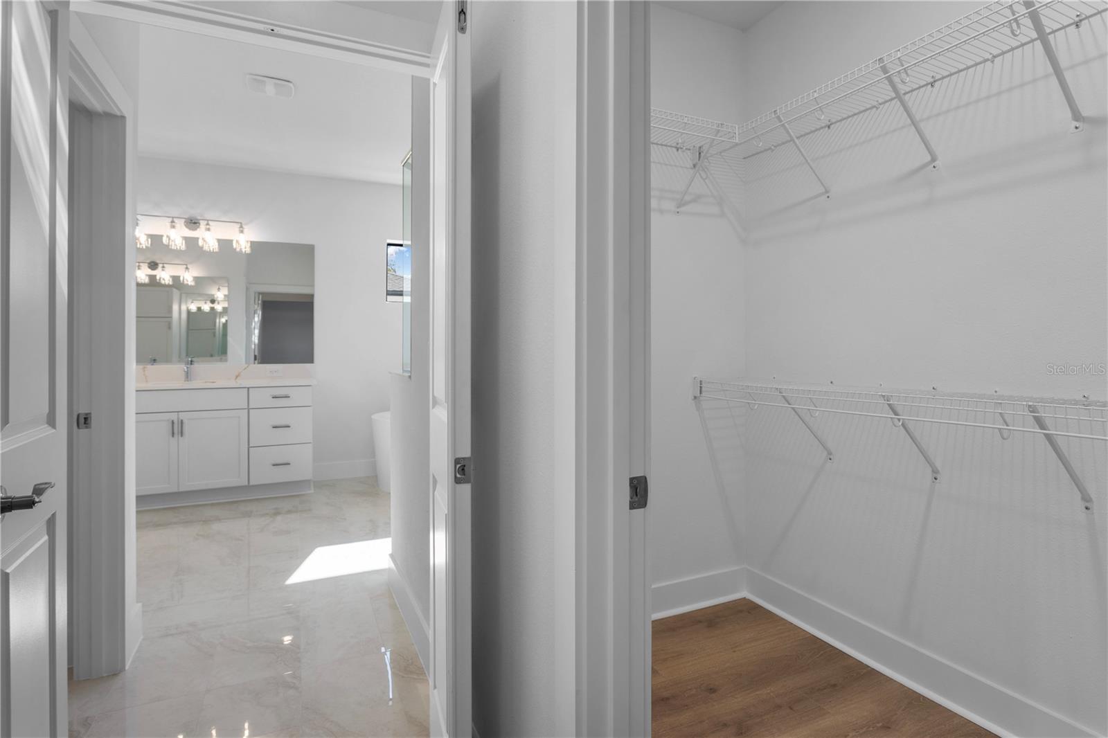 Main Bedroom with Walk in Closet 2