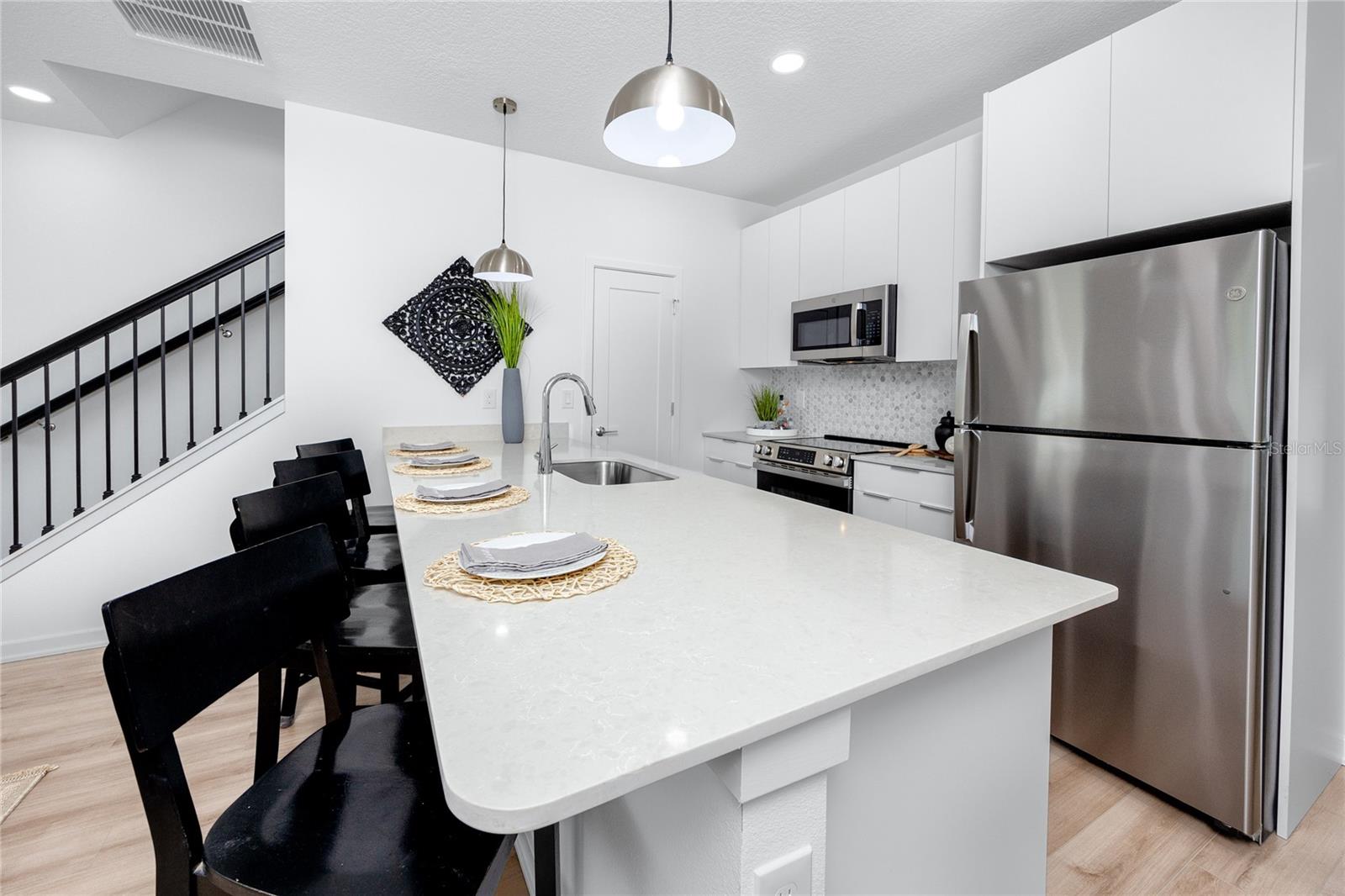 Large eat in area in the kitchen