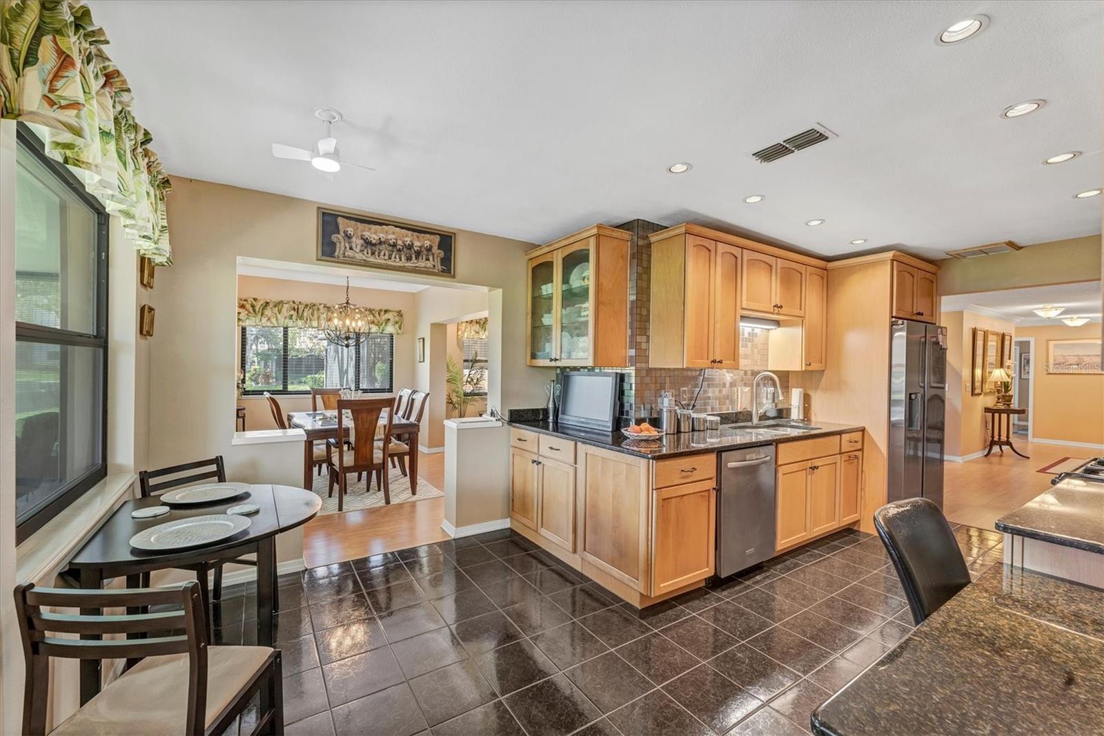 Eat in kitchen