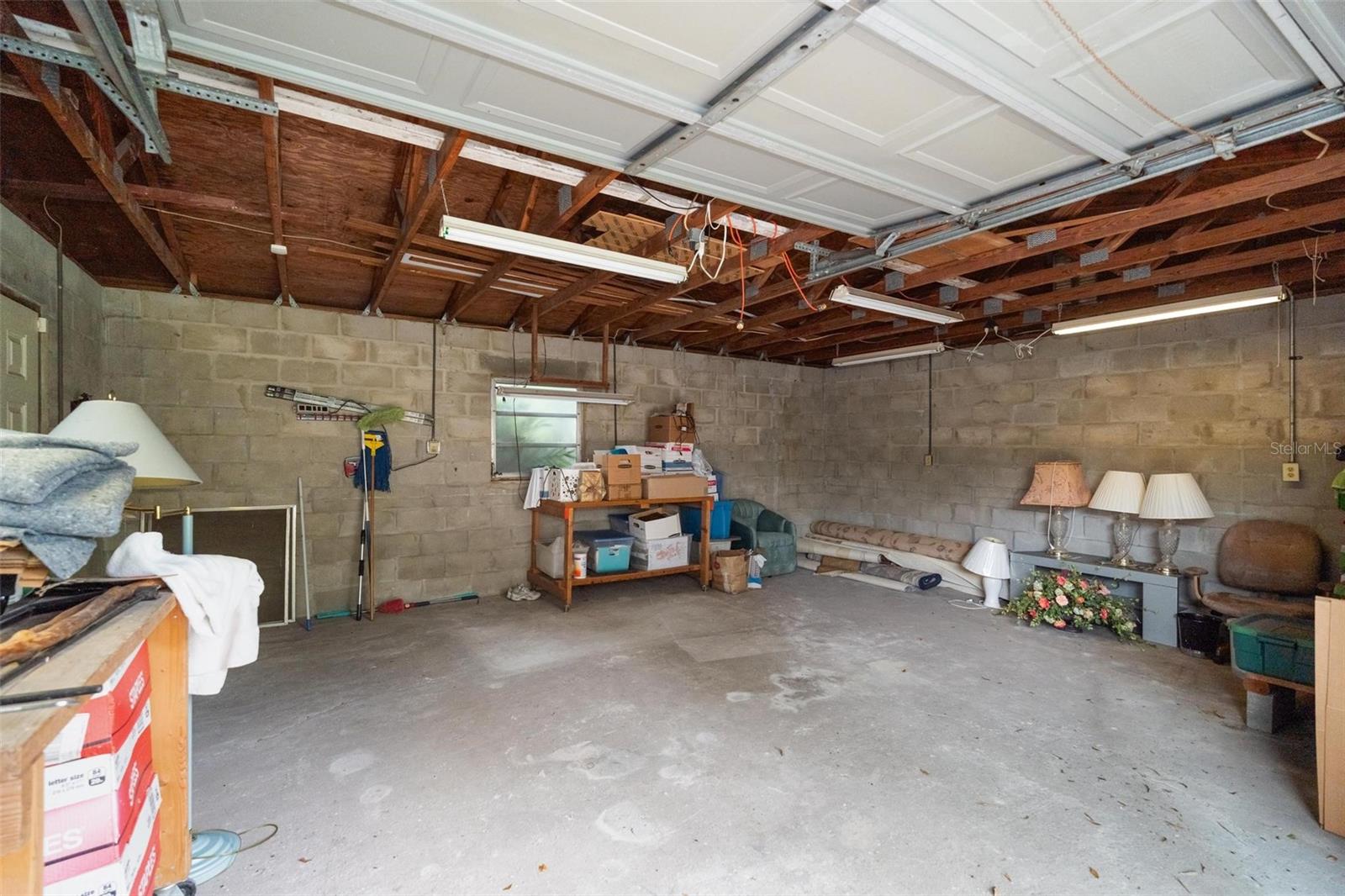 Detached workshop interior 23' x 19'