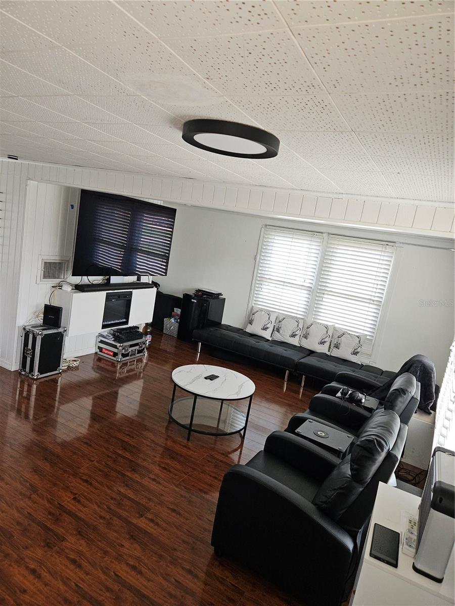 Bonus room