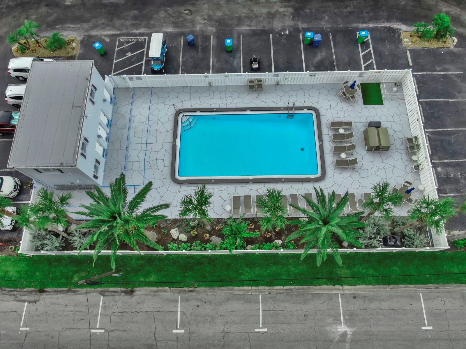 Glistening pool!