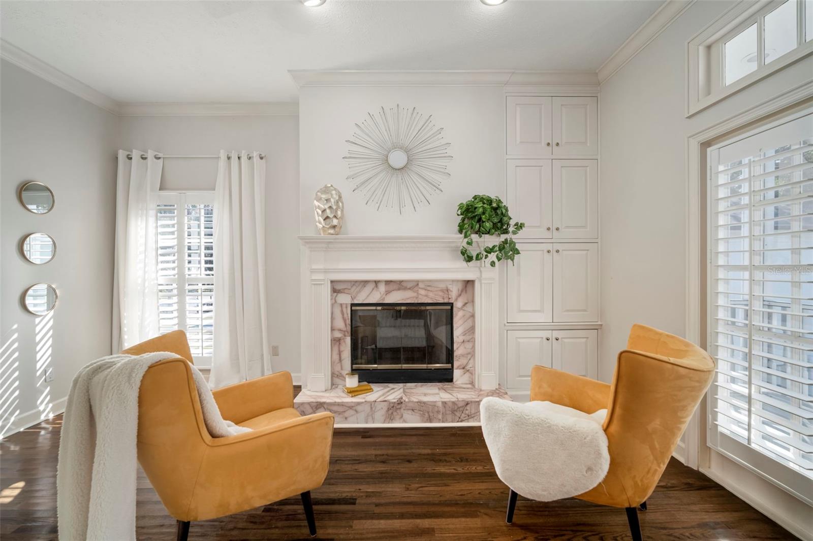 EXTENSIVE BATH AND DRESSING AREAS