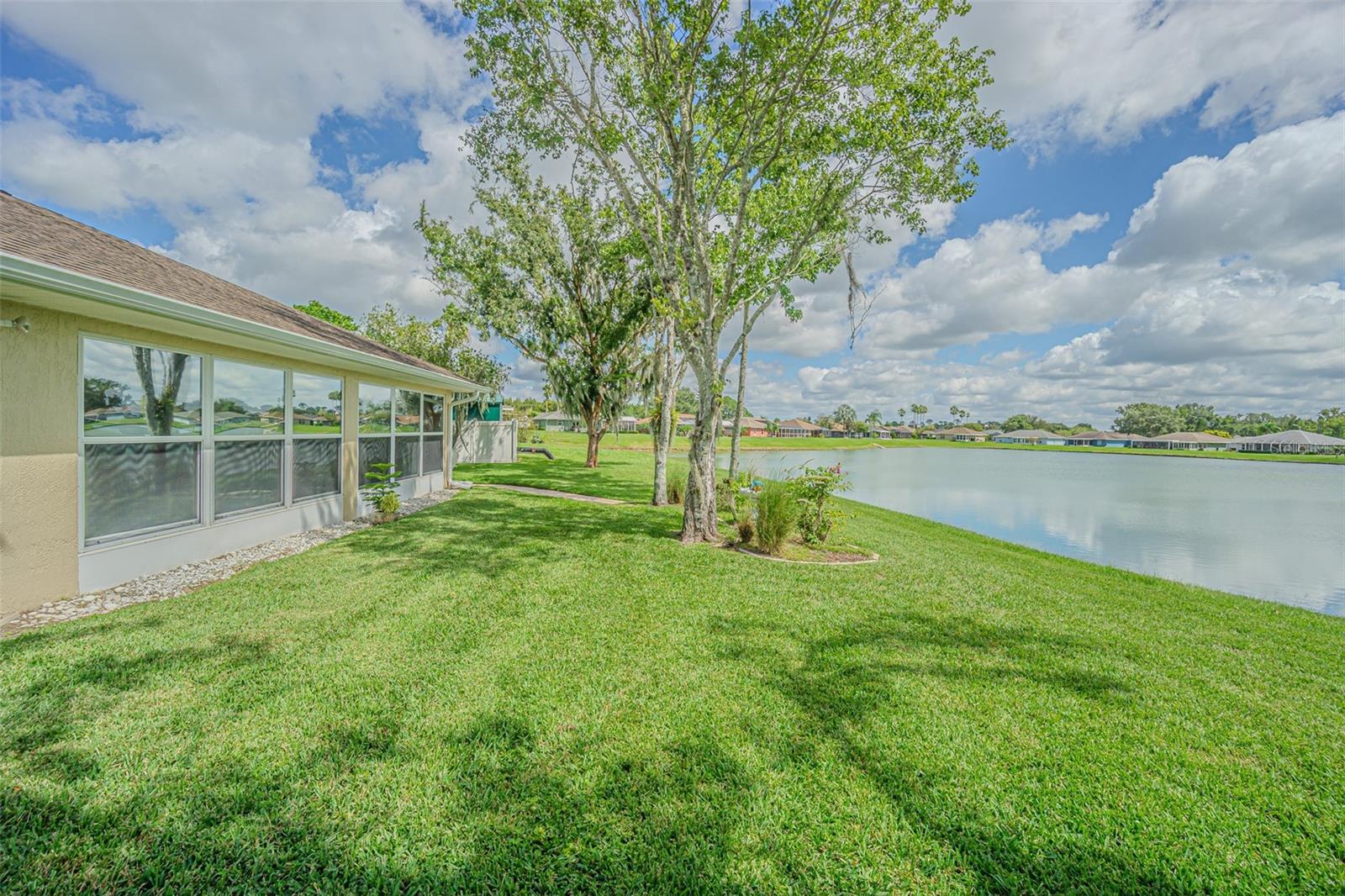 Large backyard too!