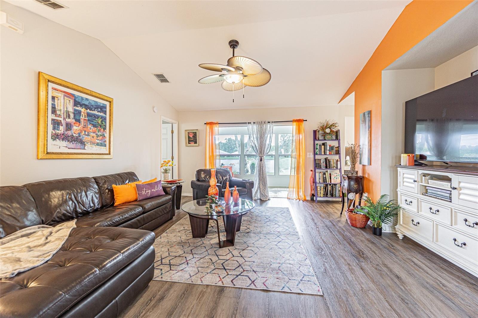 OPEN Great Room with vaulted ceilings!