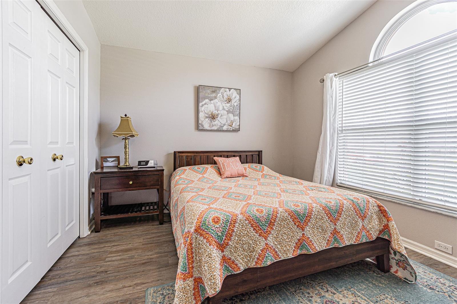 Guest front bedroom