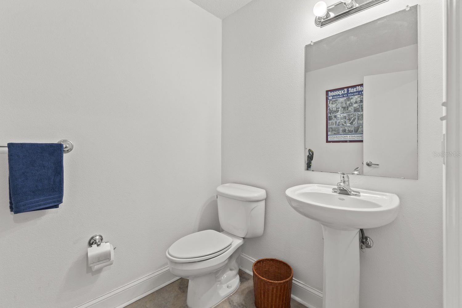 1/2 Bath