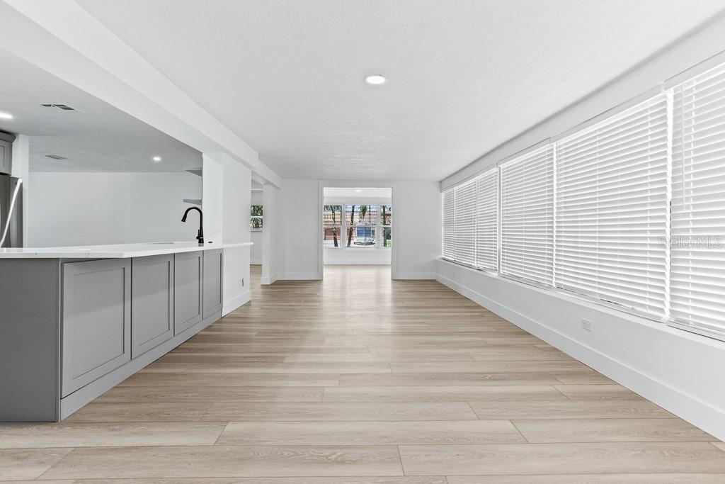 Family room/ Kitchen