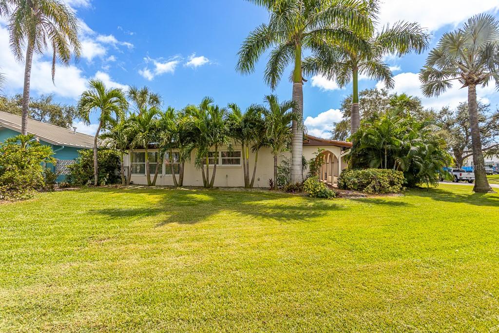 Large front yard corner lot