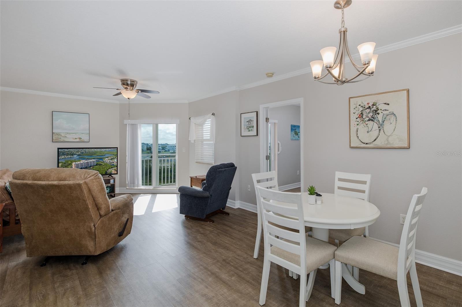 Combo Dining/Living room