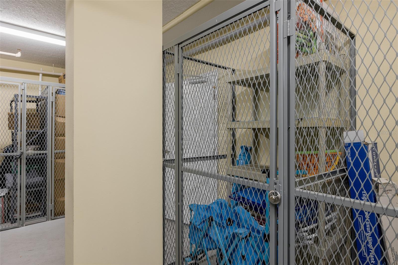 Storage locker