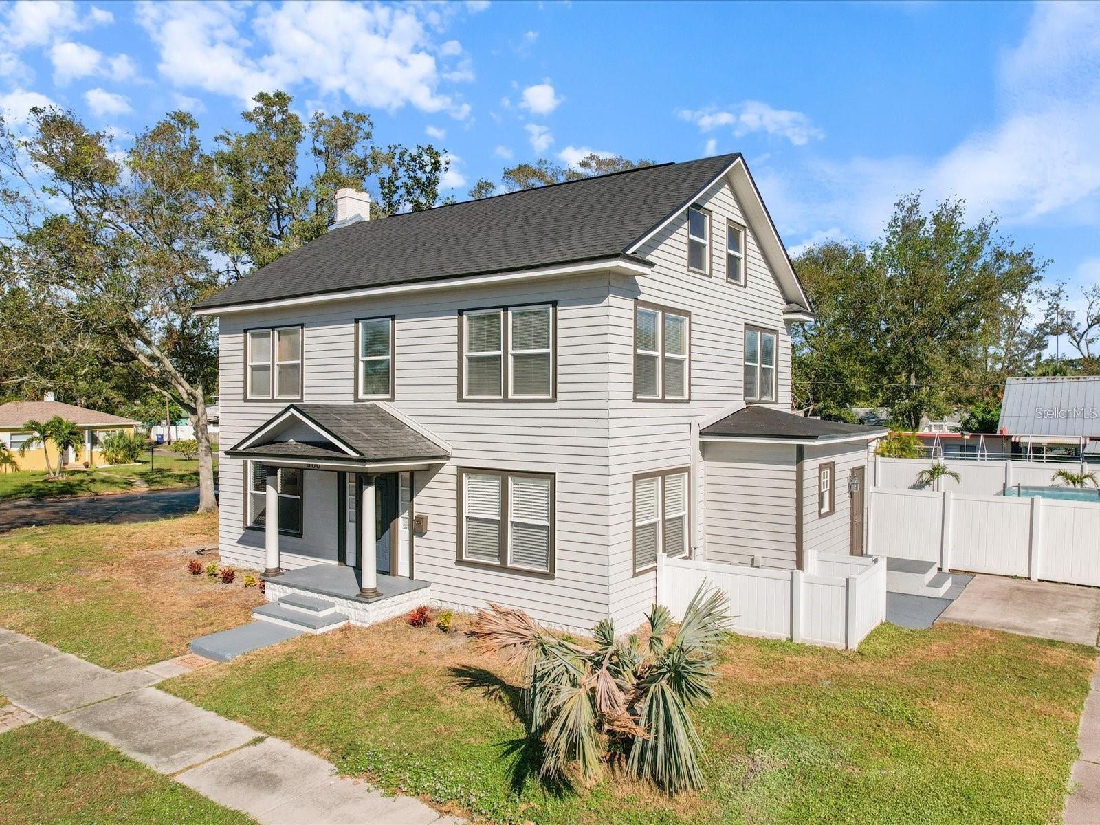 Welcome to 500 53rd St S in St. Petersburg