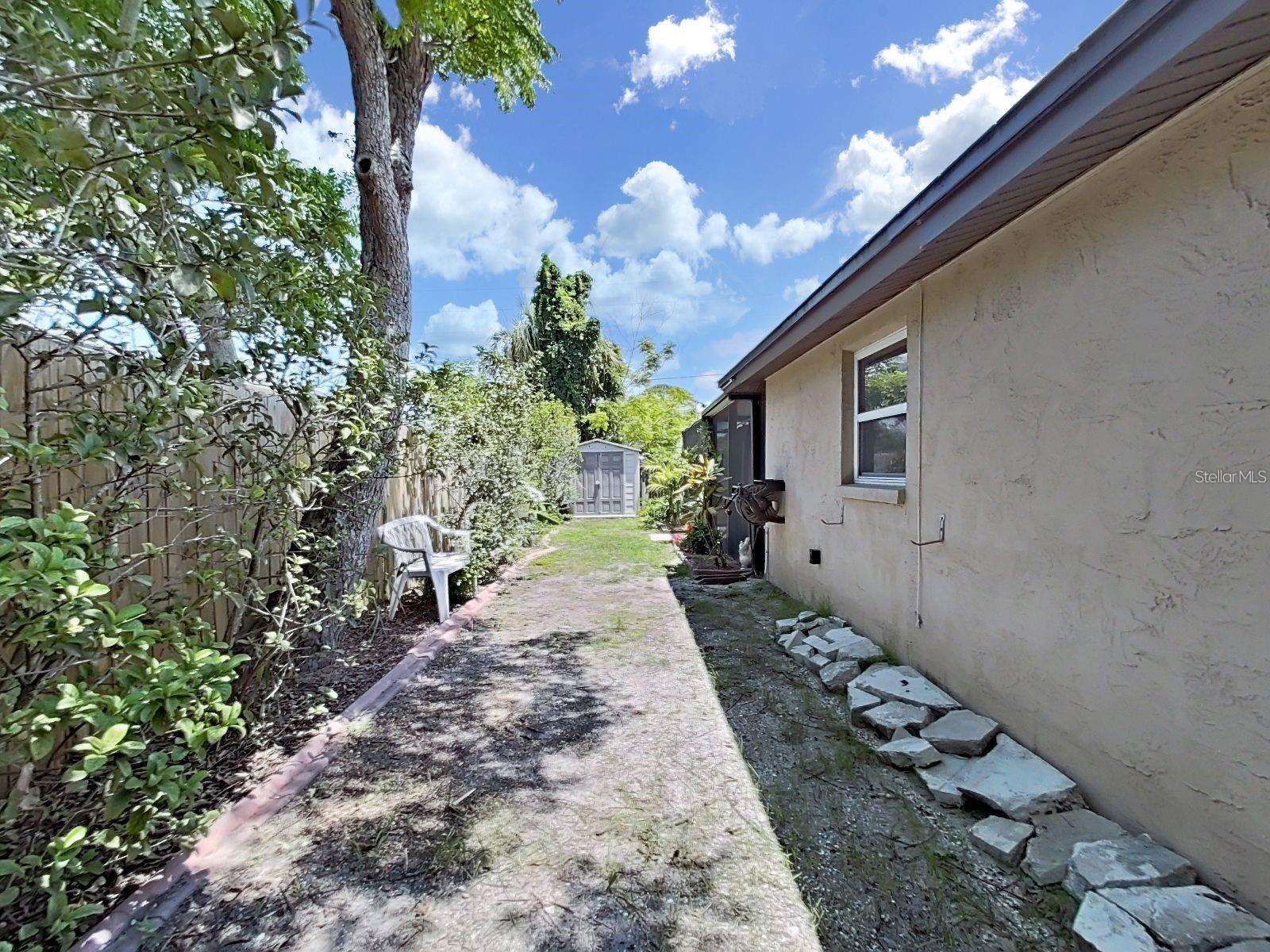 W7879472