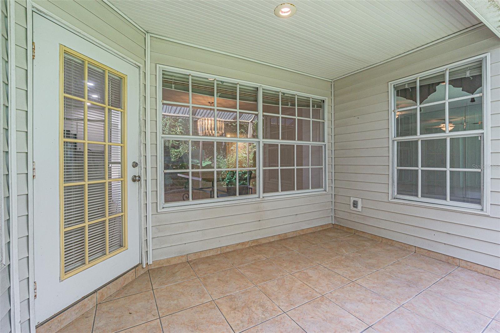 screened porch