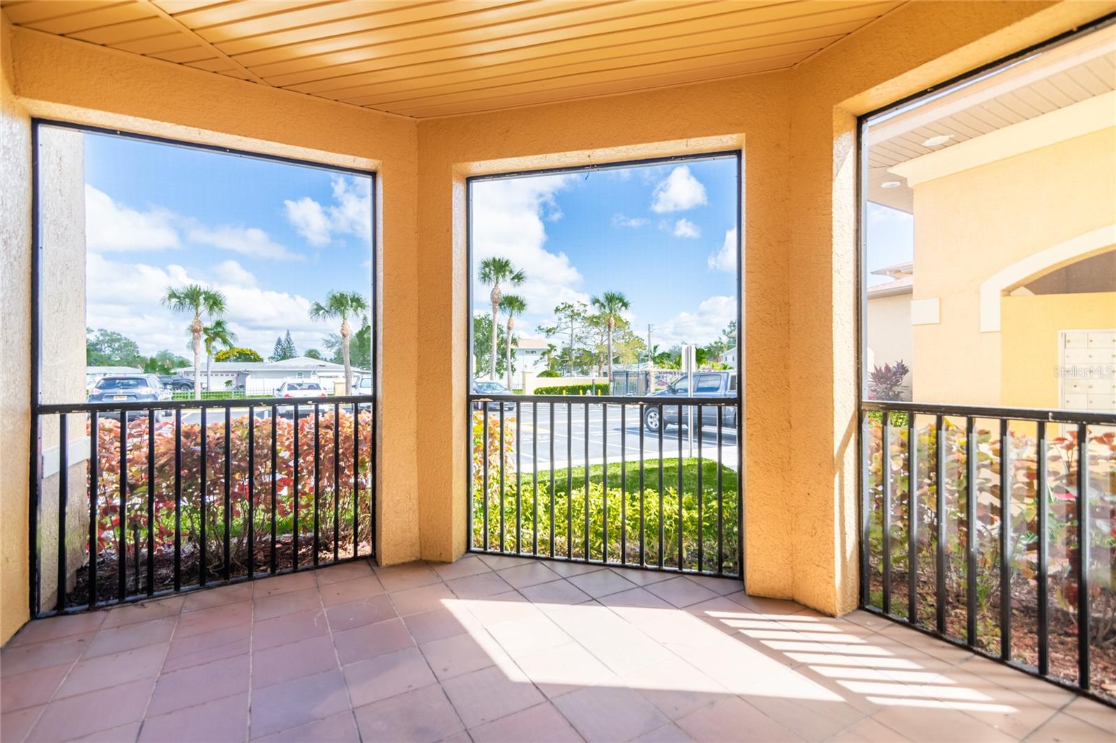 Screened in Lanai