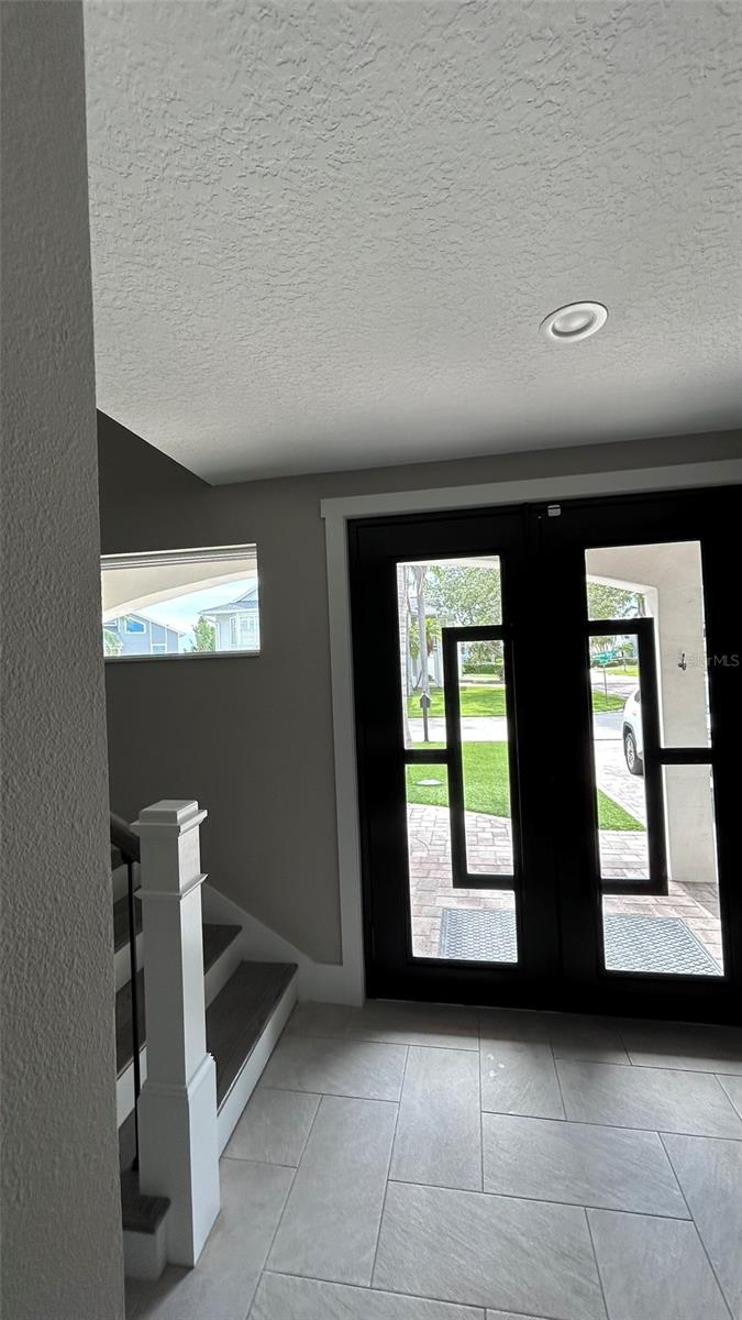 STEEL ENTRANCE DOOR
