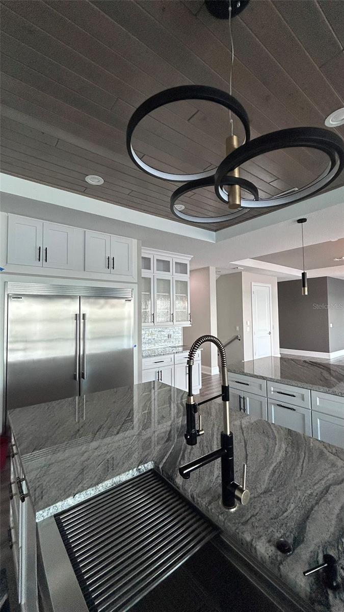 KITCHEN SINK