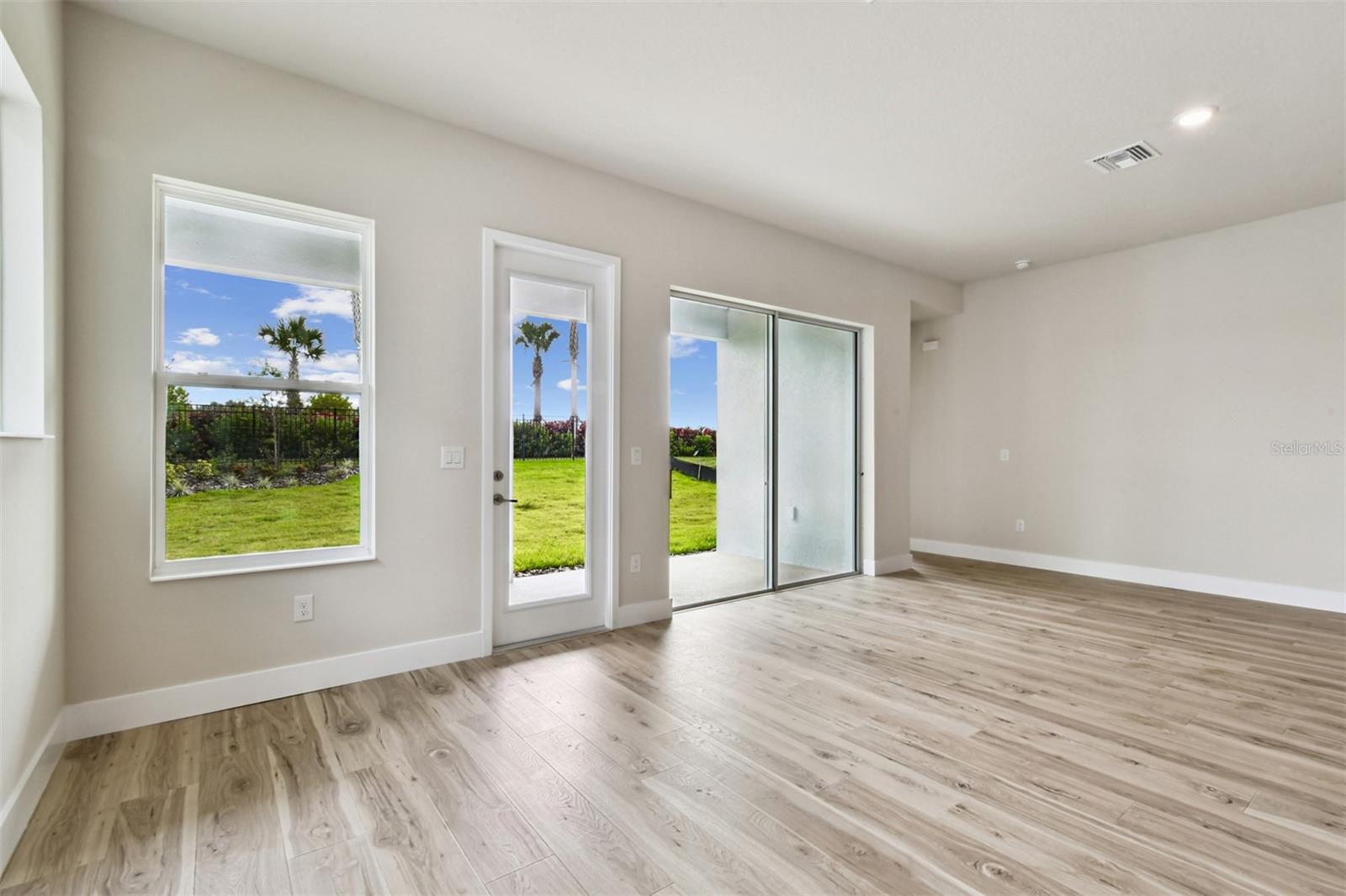 Dining & Family Room
