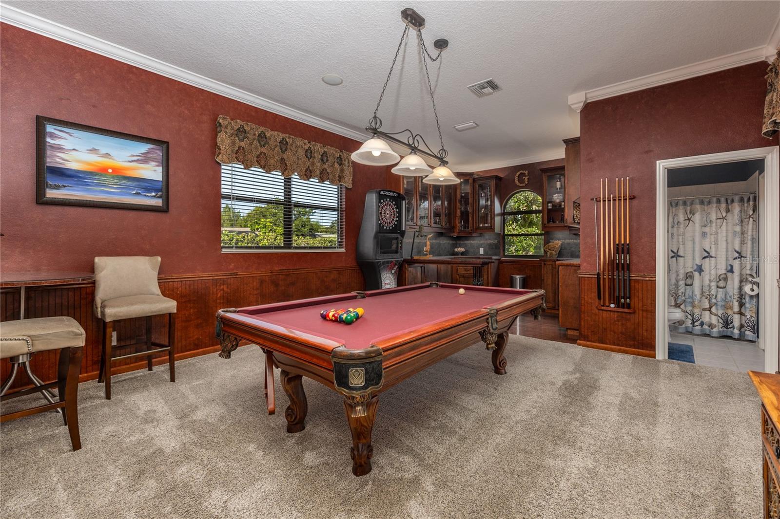Man-cave/billiard room/Bar