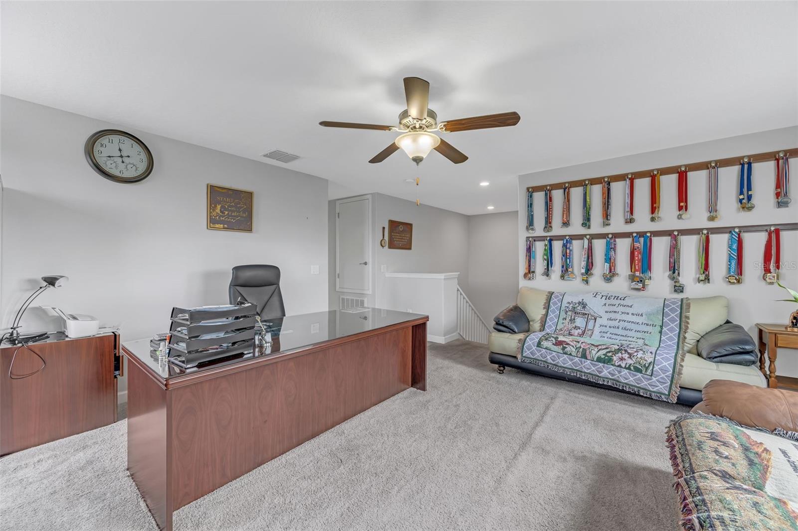 LOFT SPACE - UPSTAIRS