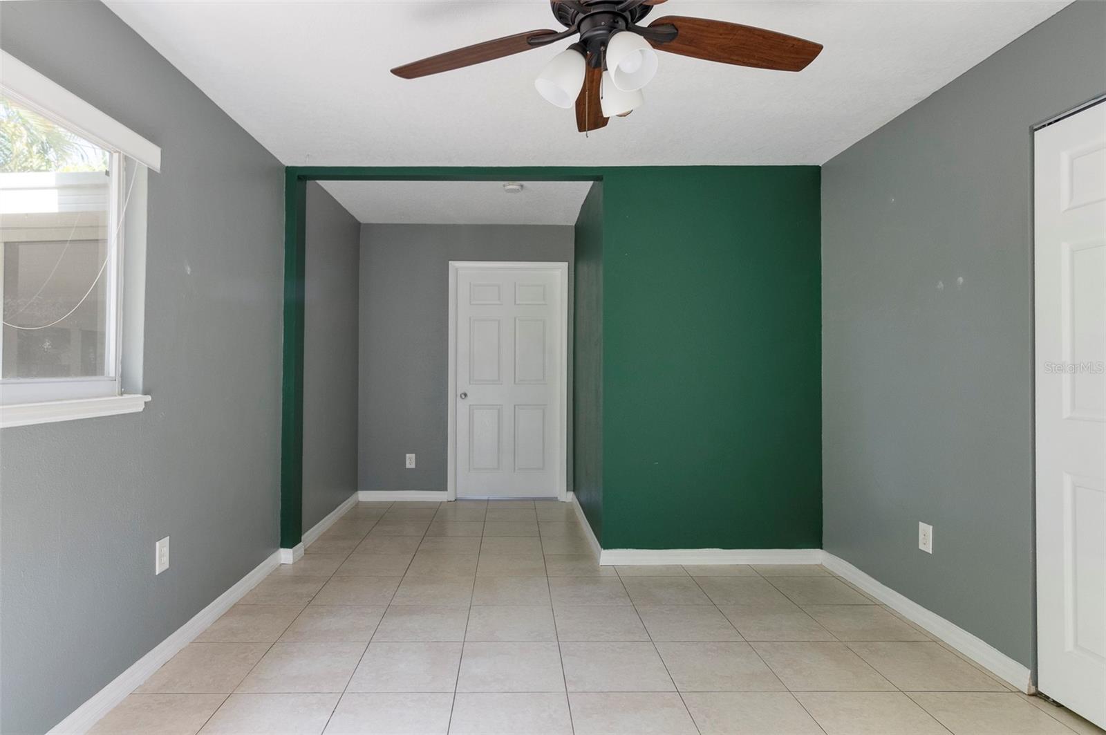 2nd bedroom