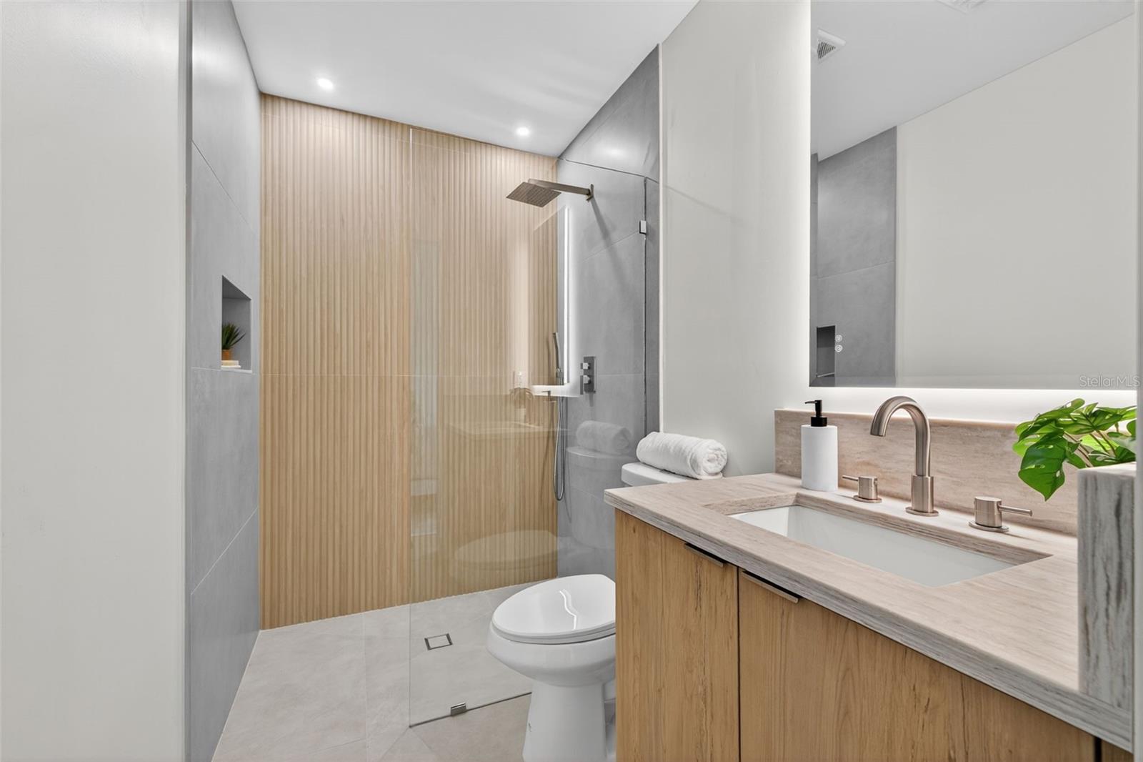 Primary Suite Bath