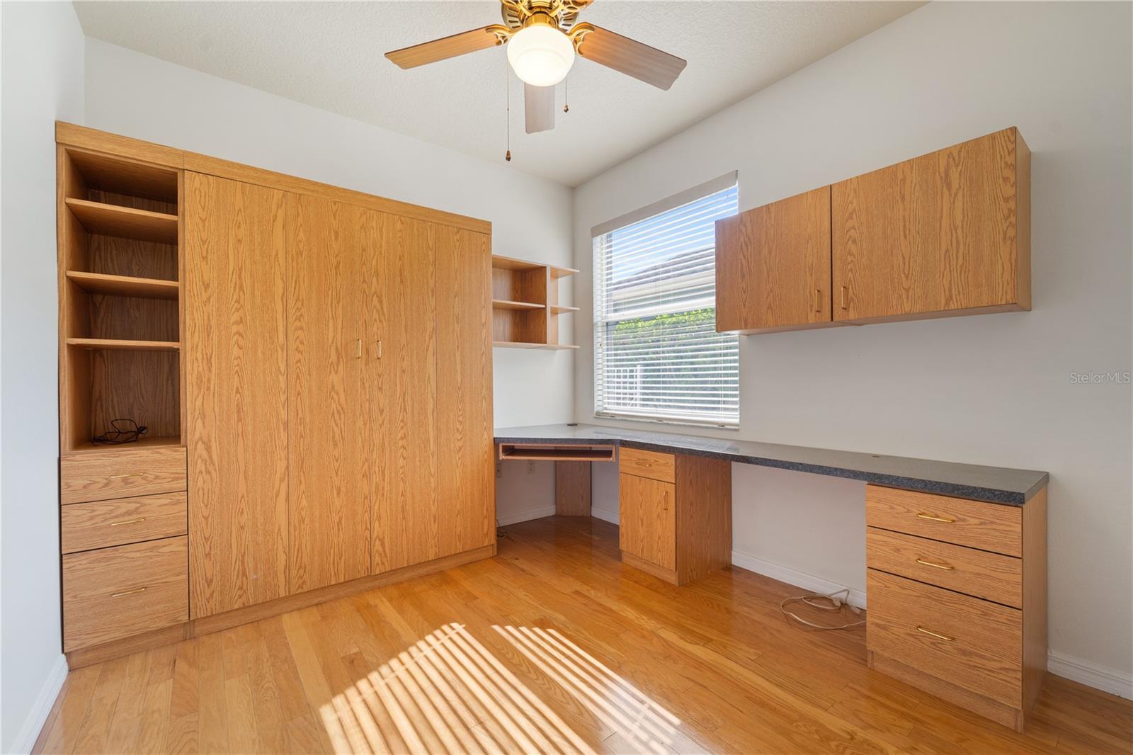 Built in office e with Murphy bed
