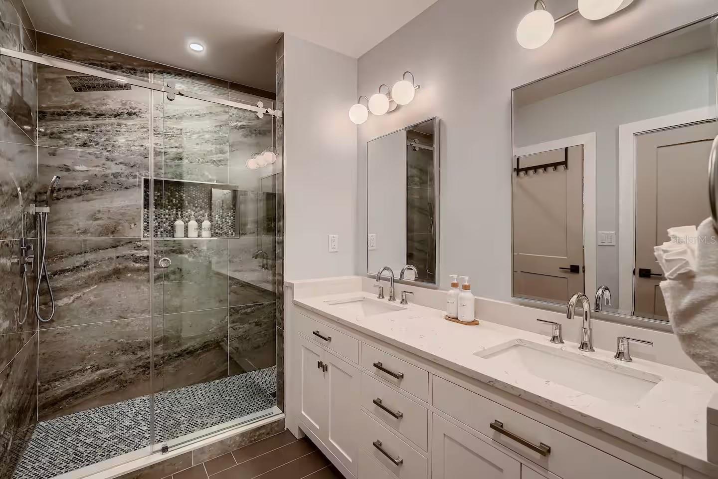 Guest Bath 2