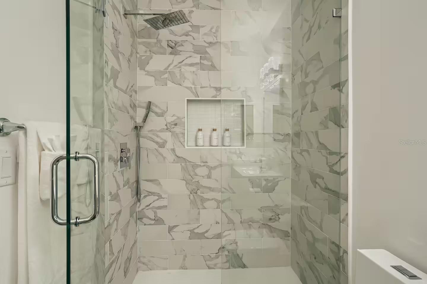 in-law (ADU) Bathroom