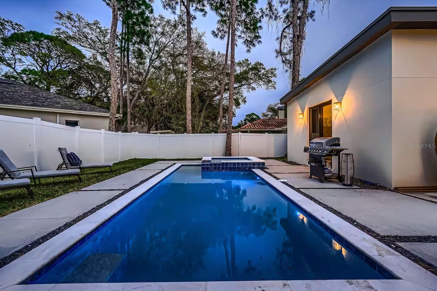 Heated and Chilled Pool
