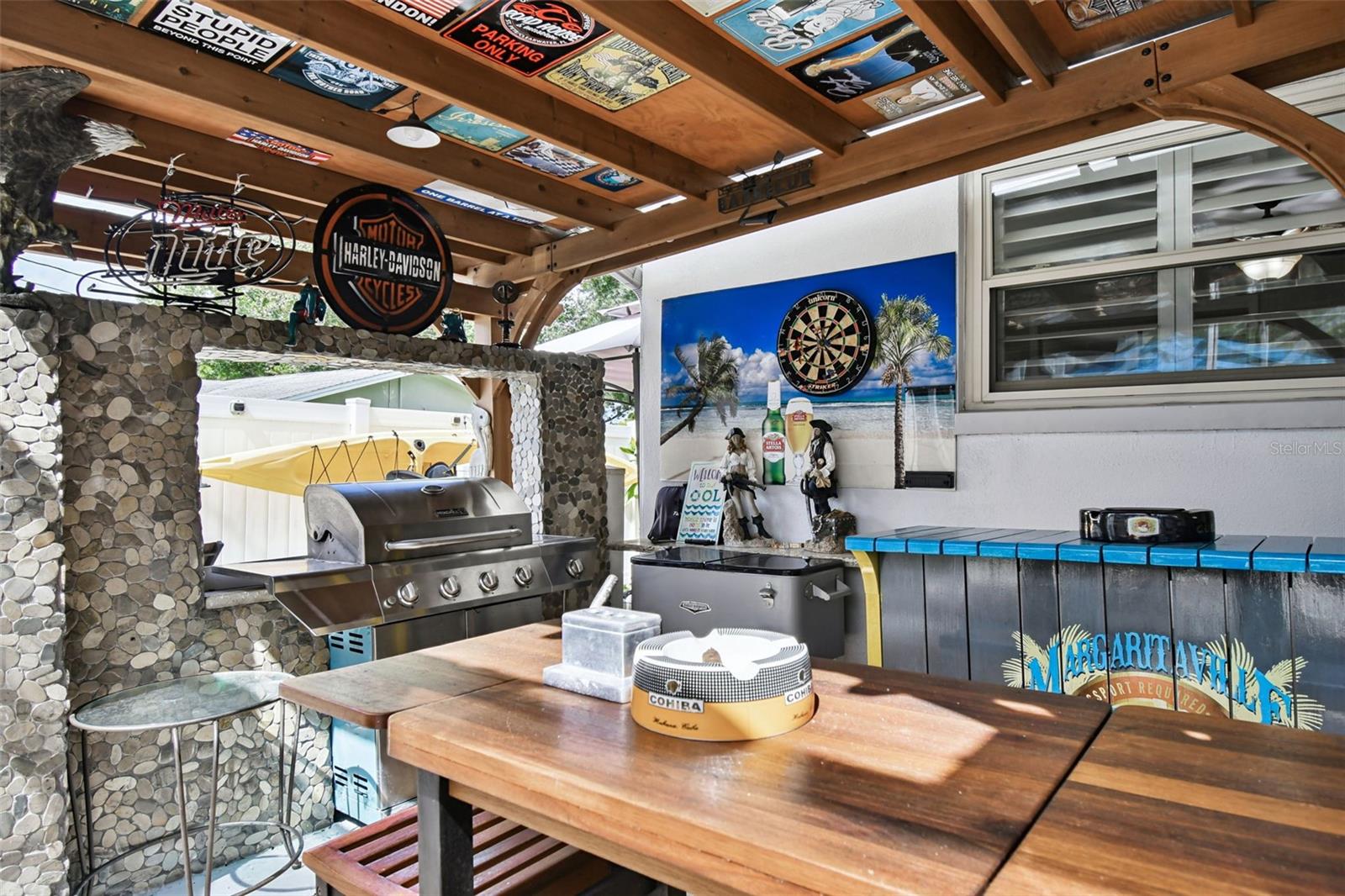 Your out door kitchen for entertaining.