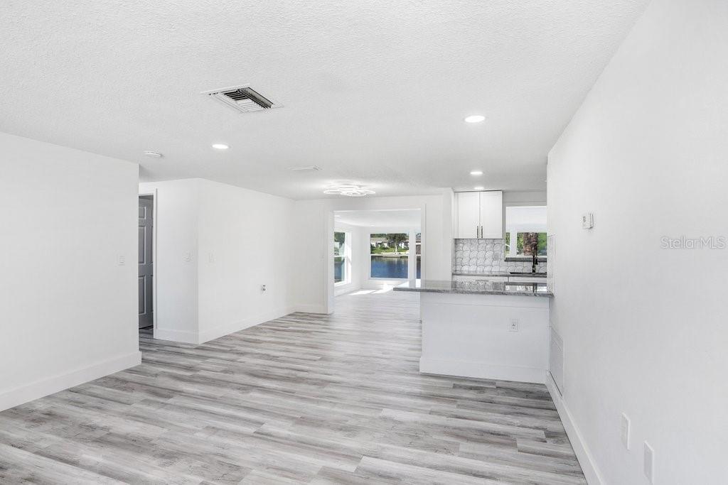 Living Room & Breakfast Bar