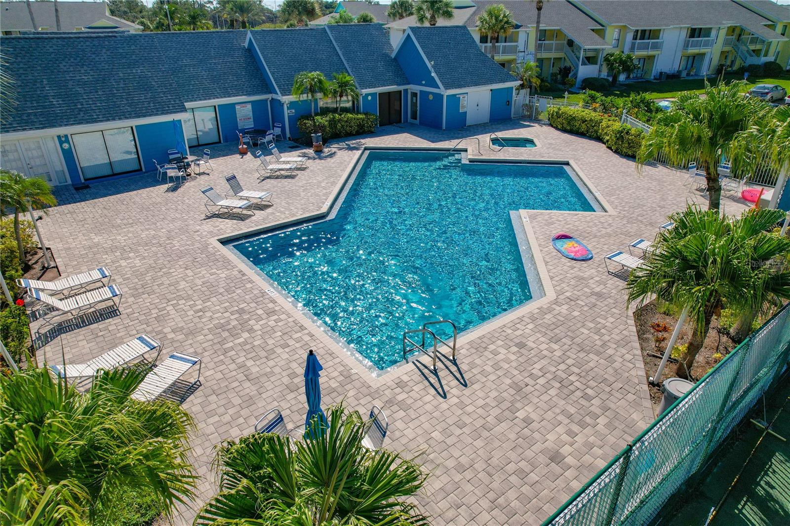 HEATED COMMUNITY POOL AND SPA!
